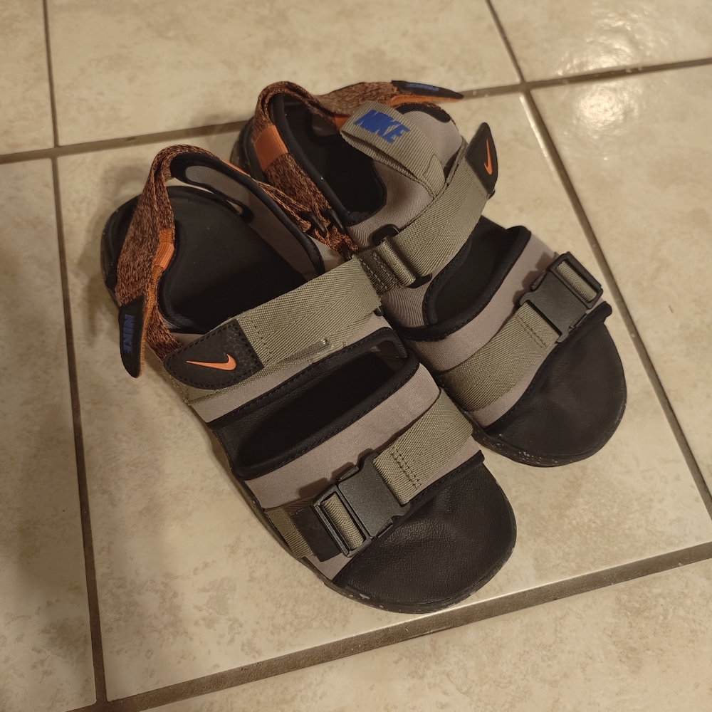 Nike sandals US 10